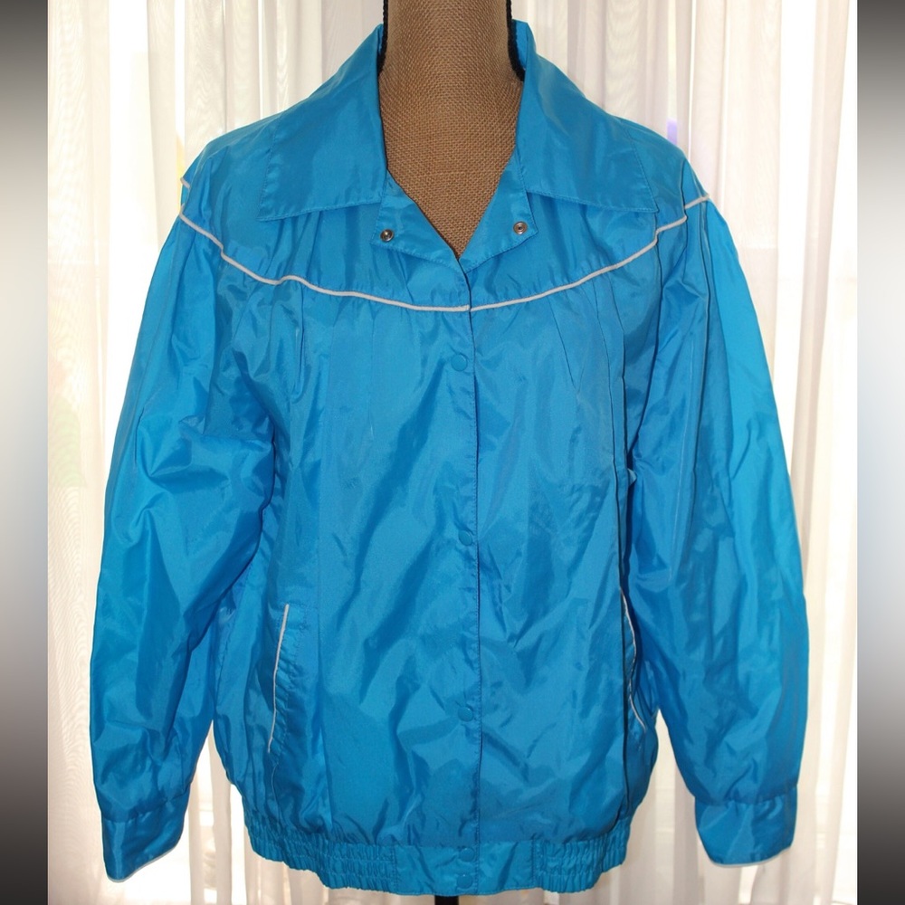 Super Cute Vintage 1980's Turquoise
Lined Windbreaker / Rain Jacket
